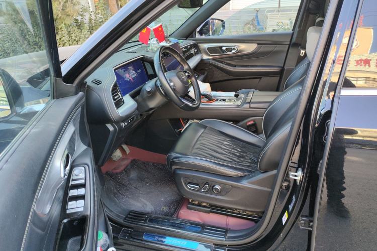 Used GAC Trumpchi GS8 2022 Linghang Series 2.0 TGDI Two-Wheel-Drive Luxury Smart Connectivity Version (7 Seats)