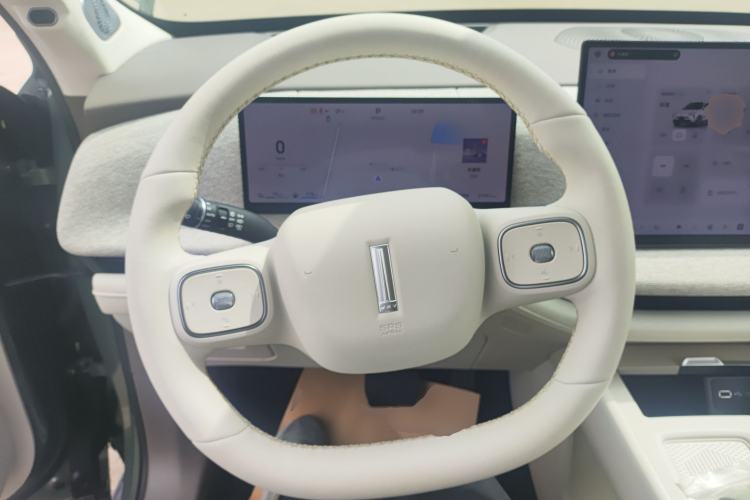 Used Wey Lanshan 2025 Four-Wheel Drive Ultra Steering Wheel
