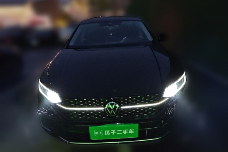 Used Volkswagen Passat 2022 330TSI Starry Luxury Edition Front