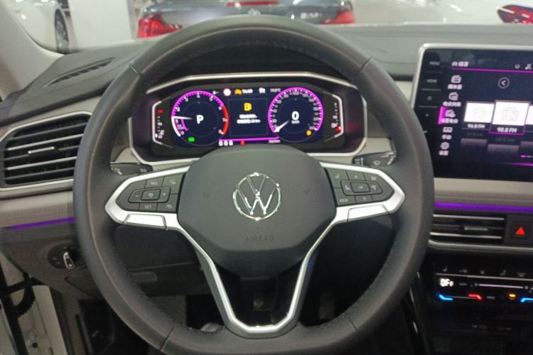 Used Volkswagen Tayron 2023 Revised Version 380TSI All-Wheel Drive R-Line High-Energy Edition Steering Wheel