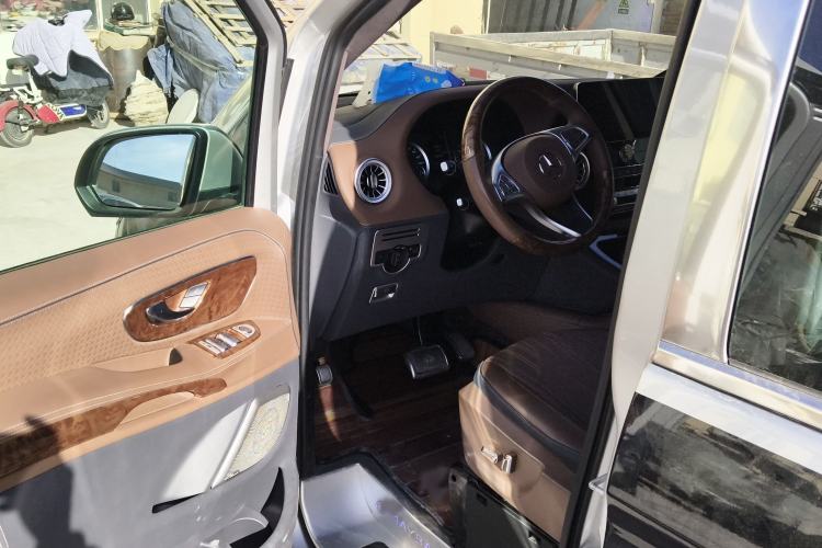 Used Mercedes-Benz Vito 2021 2.0T Elite Version 7 Seats