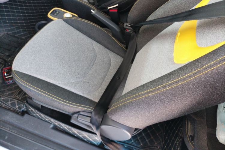 Used Chery QQ Ice Cream 2022 170km Sundae Phosphate Lithium-Ion Left Front Seat