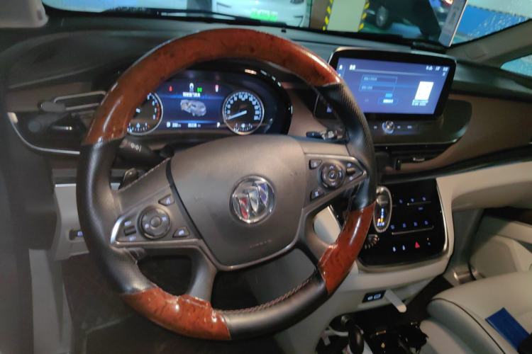 Used Buick GL8 2022 Land Business Class 652T Luxury Model
