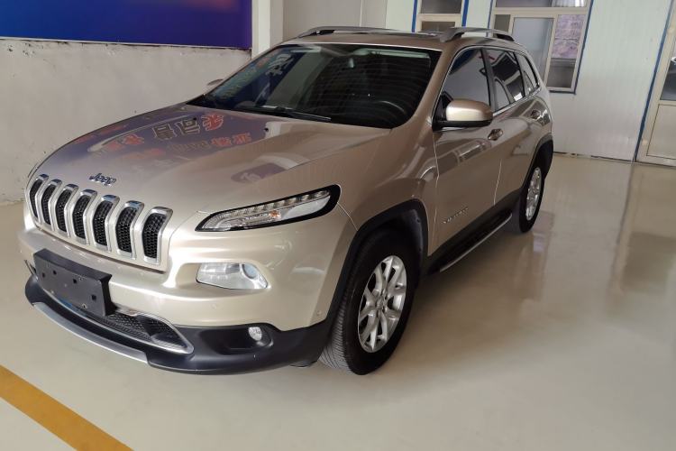 Used Jeep Cherokee 2016 2.4L Professional Smart Version