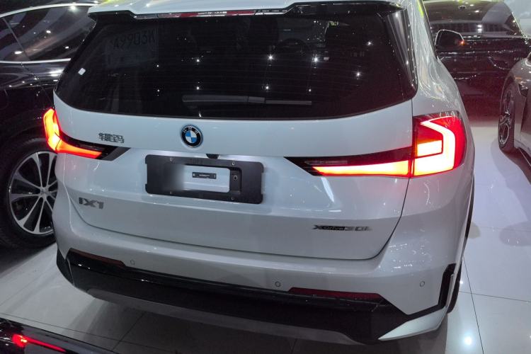 Used BMW iX1 2023 xDrive30L X Design Package Exterior 4