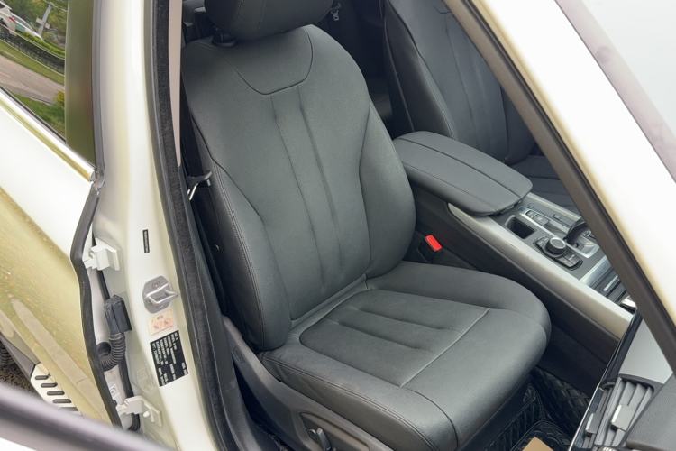 Used BMW X5 2017 xDrive35i parallel import Right Front Seat