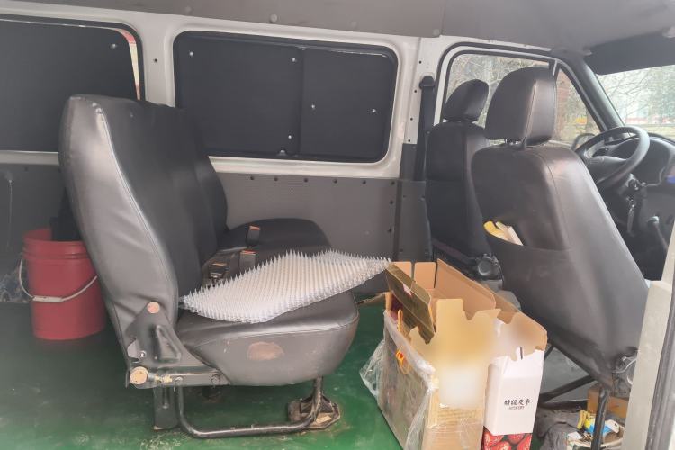 Used Ford Classic Transit 2015 2.8T Diesel Multi-Function Vehicle Short Wheelbase 6-Seater Mid-Roof Edition JX493ZLQ4