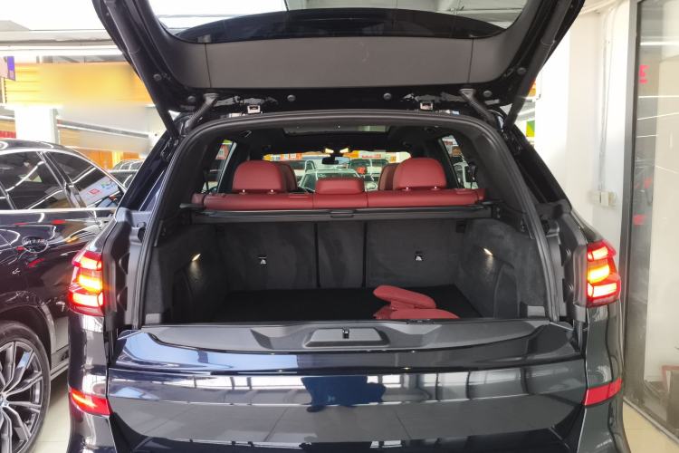 Used BMW X5 2022 Restyled xDrive 40Li M Sport Package
