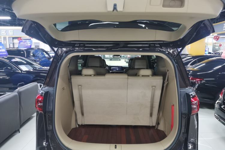 Used Buick GL8 2021 ES Land Cruiser 653T Luxury Edition