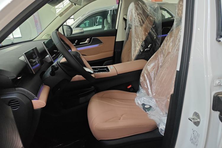 Used Chery Tiggo 8 L 2025 Model 2.0T Two-Wheel Drive Changhong Edition—5 Seaters