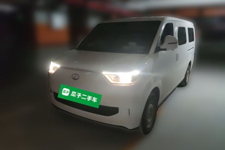 Used Ruichi EC75 2025 Model Passenger Vehicle Smart Driving Ultra-Charging Edition, Pioneer Type I, 52.16 kWh