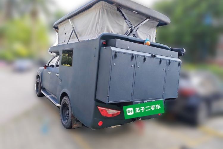 Used CHANGAN Hunter 2024 Knight Edition Flagship Model Dual-Motor All-Wheel Drive Standard Box
