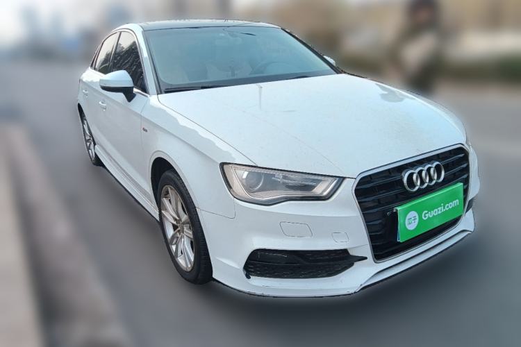 Used Audi A3 2014 Limousine 40 TFSI S line Comfort Model
