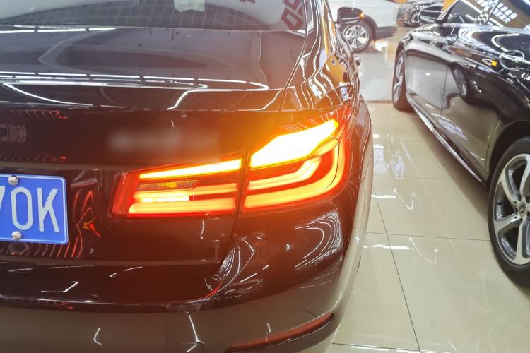 Used BMW 5 Series 2018 Facelifted 530Li xDrive Luxury Package