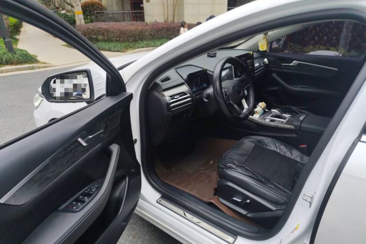 Used BYD Qin Pro New Energy 2018 DM 1.5TI Automatic Smart Connect Elite Model Driver Seat