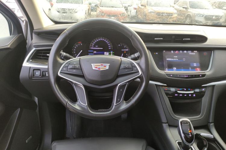 Used Cadillac XT5 2016 25T Luxury Model