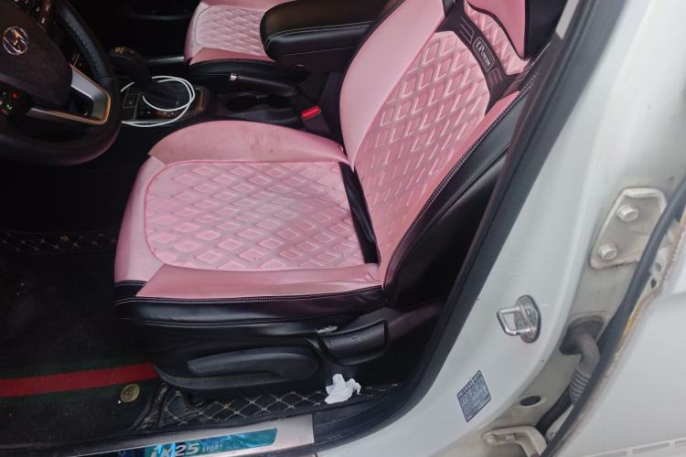 Used Hyundai ix25 2015 1.6L Automatic Two-Wheel Drive Smart GLS Trim Left Front Seat