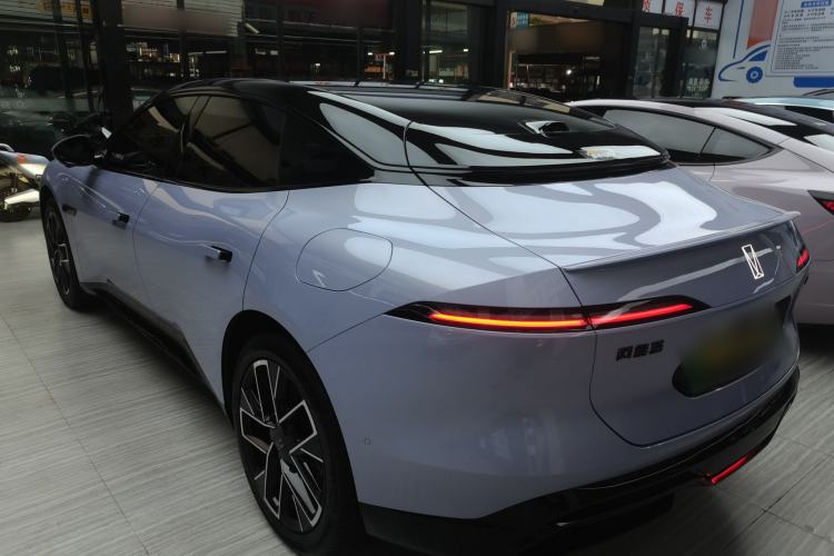 Used Avatr 06 2025 Max All-Electric Version