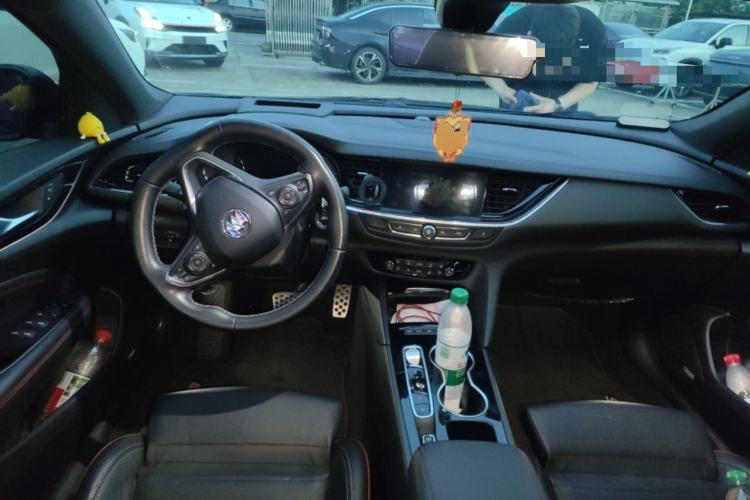 Used Buick Regal 2020 GS 28T Prestige Model