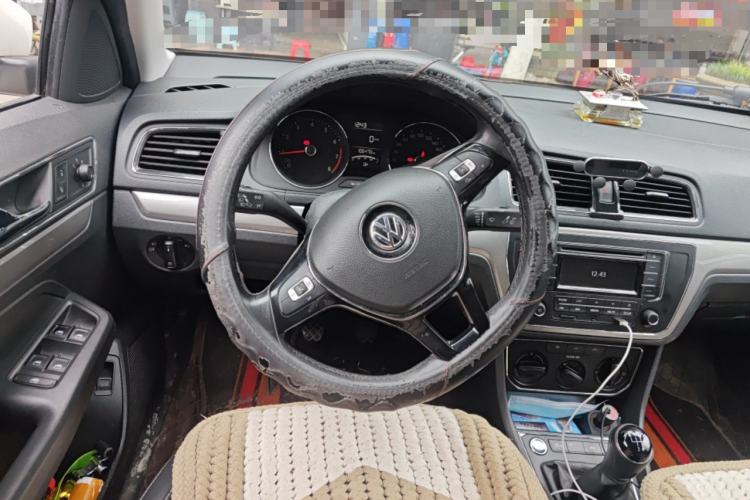 Used Volkswagen Lavida 2017 1.6L Manual Comfort Edition