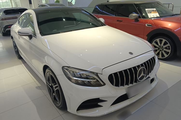 Used Mercedes-Benz C-Class 2019 C 260 Coupe Front Right 45 Deg