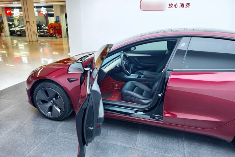 Used Tesla Model 3 2022 Rear-Wheel-Drive Version Interior 3