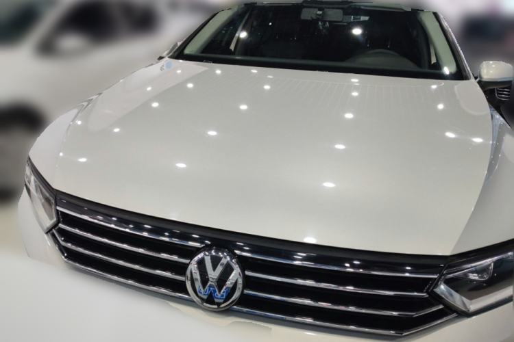 Used Volkswagen Magotan 2017 280TSI DSG Comfort Model Front