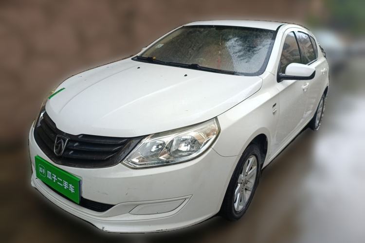 Used Baojun 610 2014 1.5L manual standard version Guazi used car, China used car export, Used car for sale, Used cars, Cheapest cars for sale