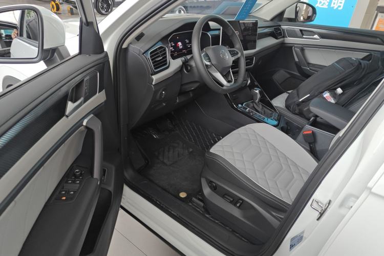 Used Volkswagen Tayron 2026 Model, 30 Million Vehicles Selected Version, 300TSI Driver Seat