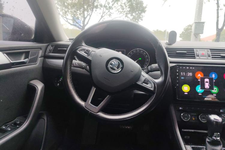 Used Skoda Superb 2016 TSI330 DSG Innovation Edition