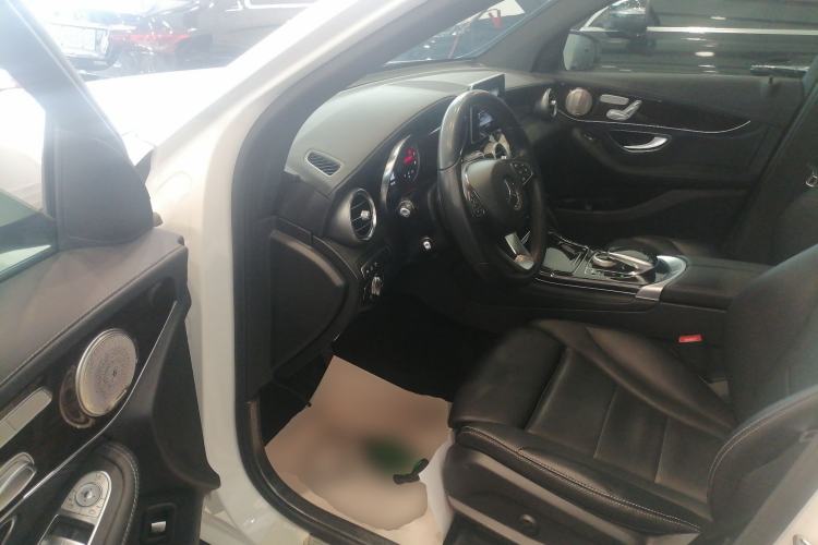 Used Mercedes-Benz GLC 2017 GLC 260 4MATIC Luxury Model
