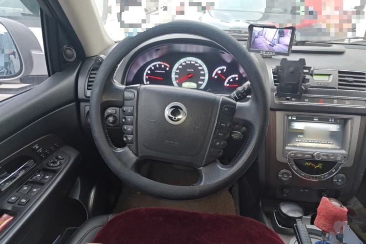 Used SsangYong Rexton W 2014 2.0T Four-Wheel Drive Luxury Navigation Version with 5 Seats