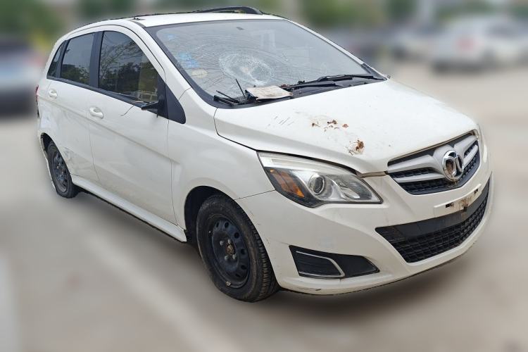 Used BAIC E Series 2012 Hatchback 1.3L Manual Liking Edition Front Right 45 Deg