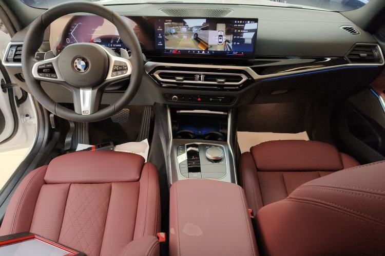 Used BMW 3 Series 2024 325i M Sport Night Edition Package Center Console