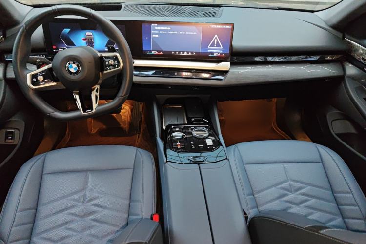 Used BMW 5 Series 2025 530Li Luxury Edition M Sport Package
