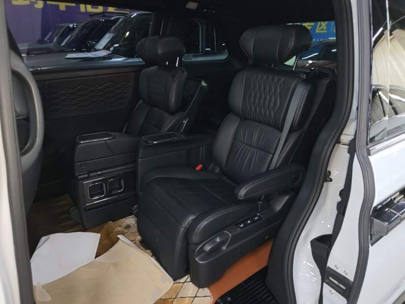 Used Honda Elysion 2024 2.0L eHEV Ultimate Edition — 17