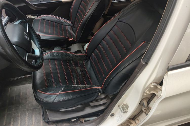 Used Baojun 310W 2017 1.5L Manual Comfort Version China V Left Front Seat