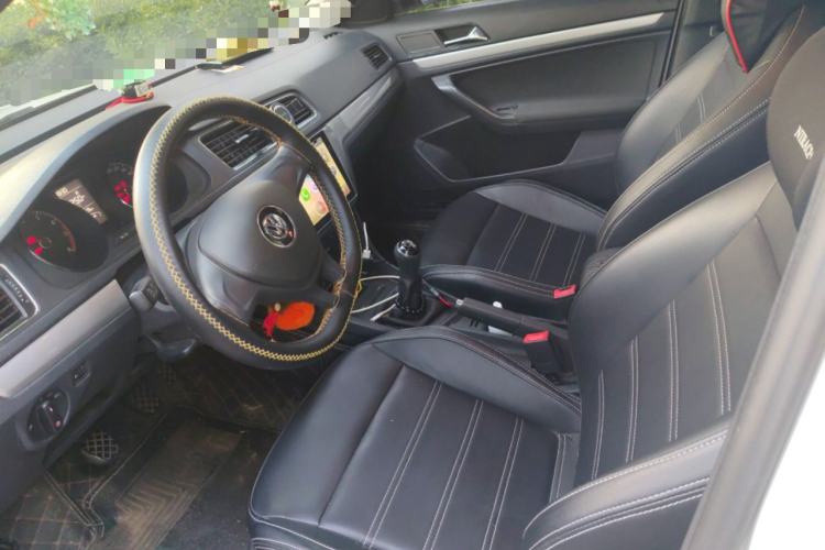 Used Volkswagen Lavida 2017 1.6L Manual Fashion Edition