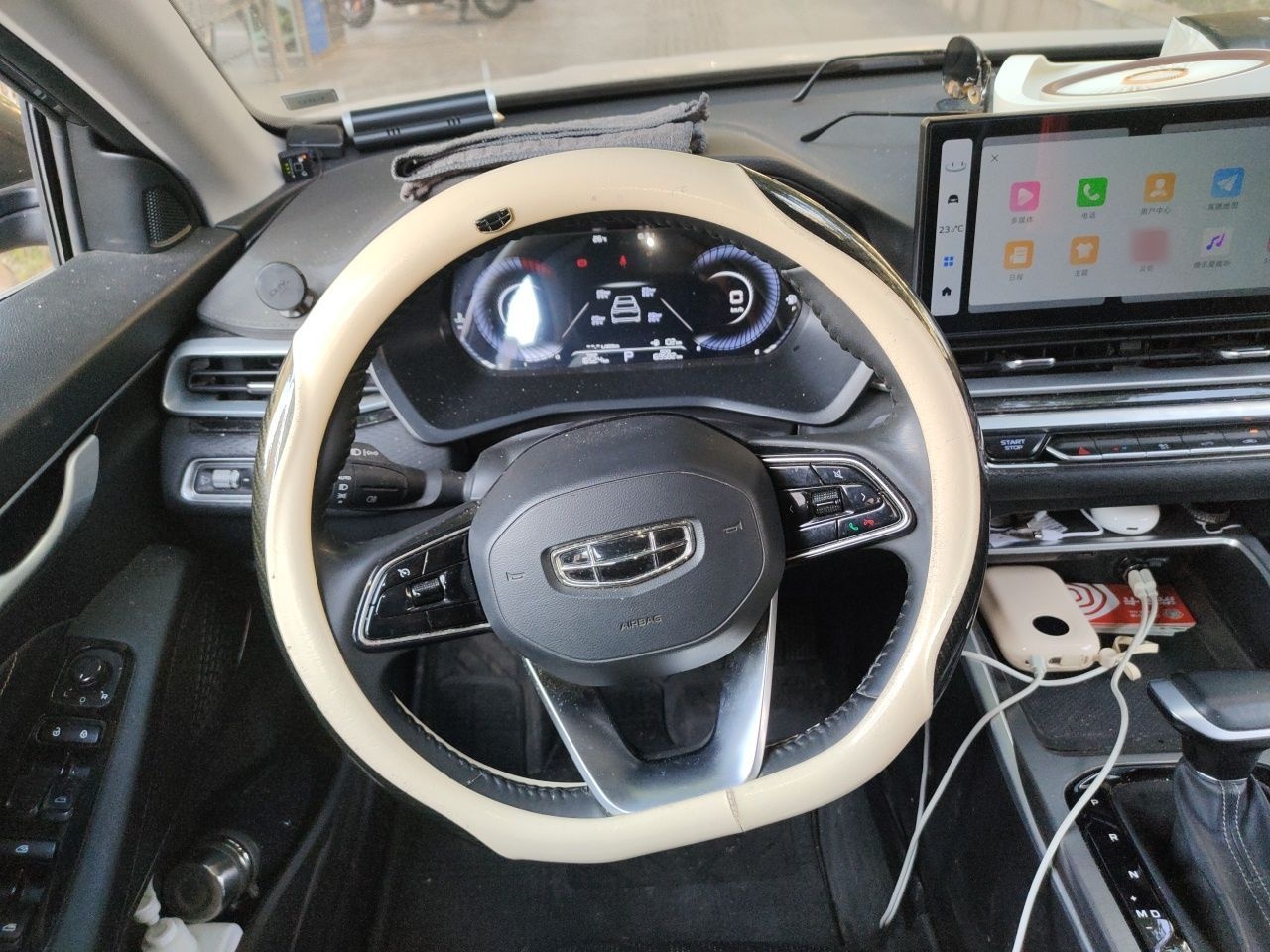 Geely Auto Emgrand 2023 4th Generation Champion Edition 1.5L CVT Prestige Model — снимка 10