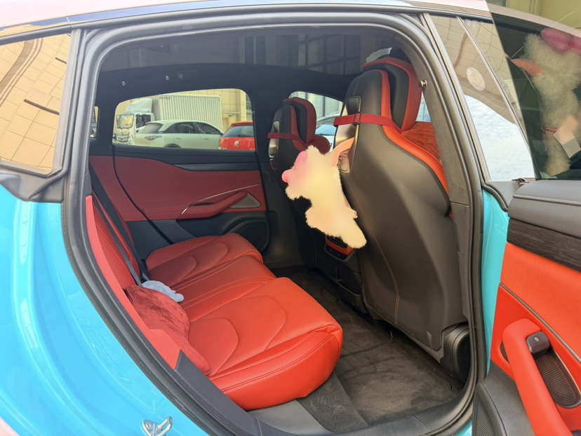 Xiaomi Auto SU7 2024 Four-Wheel Drive Ultra-Long Range Advanced Intelligent Driving Max Edition — снимка 15