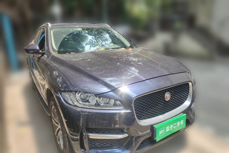 Used Jaguar F-PACE 2016 2.0T Two-Wheel-Drive R-Sport Sport Edition Front Right 45 Deg