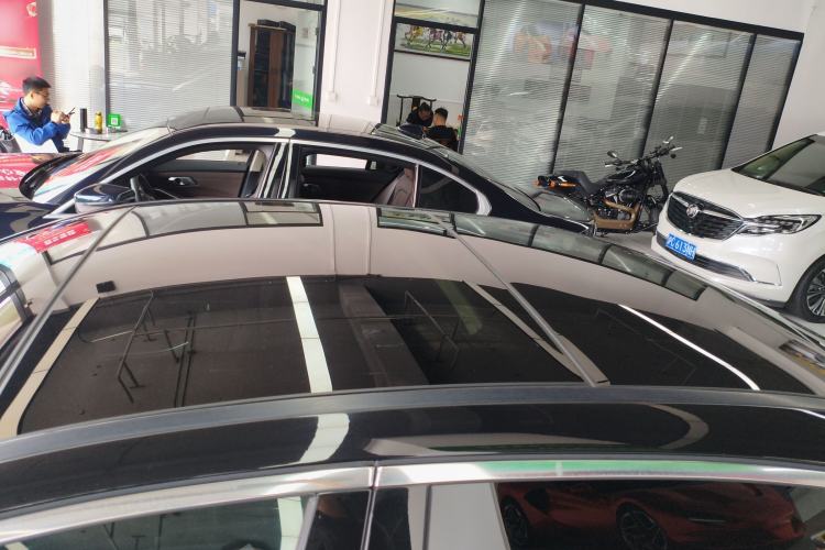 Used Mercedes-Benz E-Class 2020 Restyled E 300 L Exclusive Edition Roof