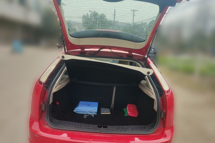 Used Ford Focus 2011 Hatchback 1.8L Automatic Fashion Edition