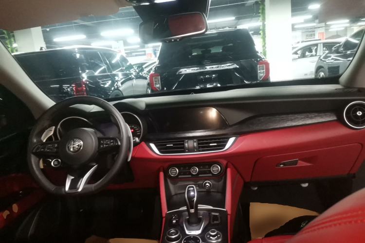 Used Alfa Romeo Stelvio 2020 2.0T 280HP Luxury Edition
