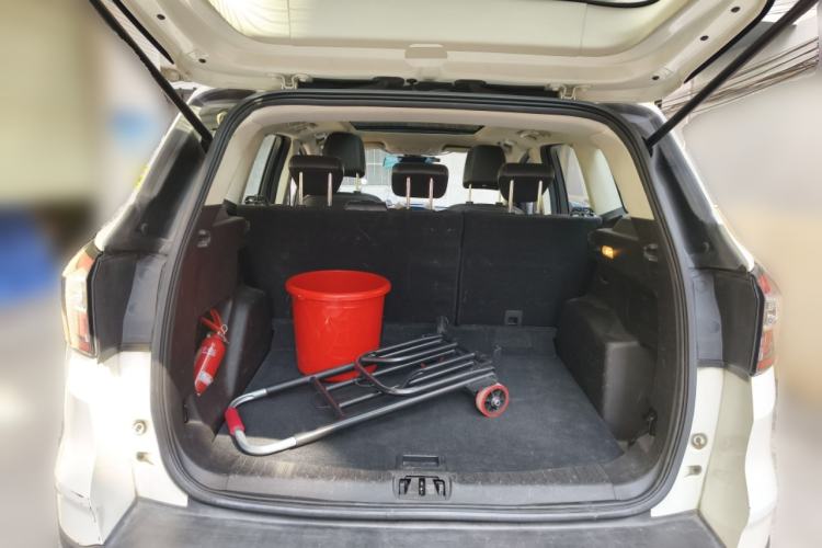 Used Ford Kuga 2017 EcoBoost 180 Two-Wheel-Drive Tiger Leap Model
