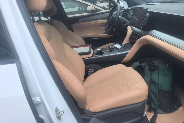 Used BYD Song L DM-i 2024 112 km Leading Edition