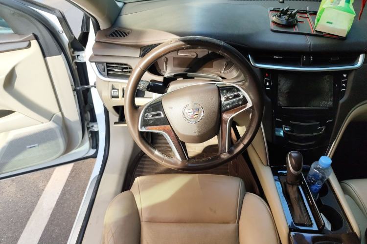 Used Cadillac XTS 2014 28T Comfort Version
