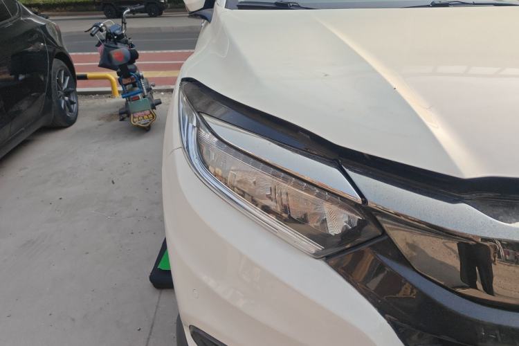 Used Honda Vezel 2020 1.5L CVT Luxury Edition
