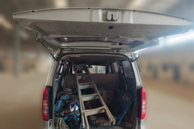 Used Wuling Hongguang V 2022 1.5L Jingqu Version Hydraulic Power Steering LAR Trunk