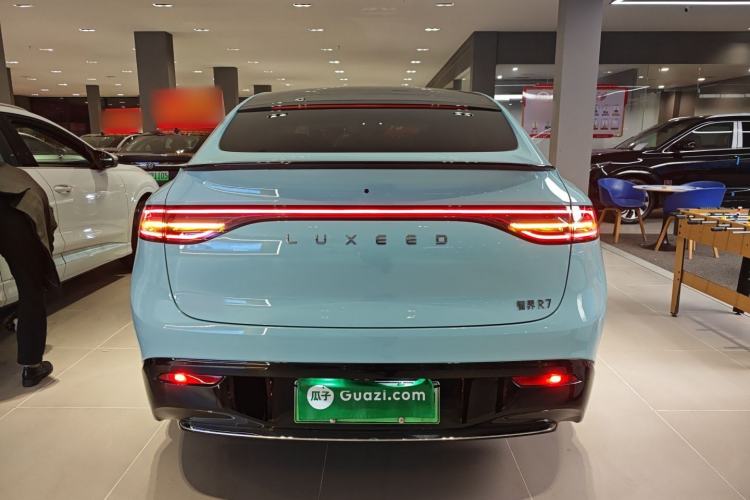 Used Hima Luxeed R7 2024 All-Electric 802 km Max Rear